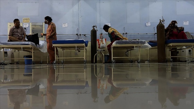 Hindistan&#039;da koronavirüsten ölenlerin sayısı 346 bin 759&#039;a yükseldi