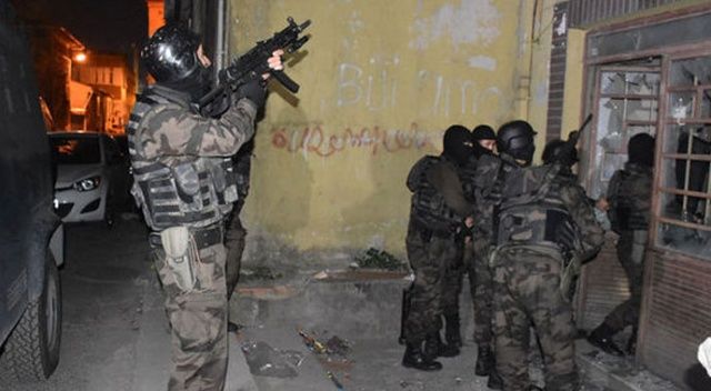 İstanbul&#039;da terör örgütü PKK&#039;ya operasyon: 5 gözaltı
