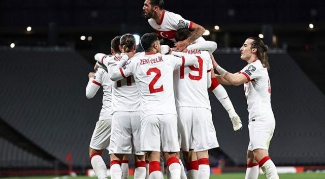 İtalya-Türkiye maçının hakemi belli oldu
