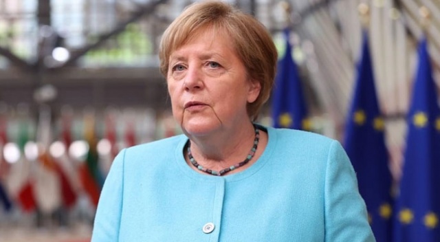 Merkel&#039;den acil dostluk