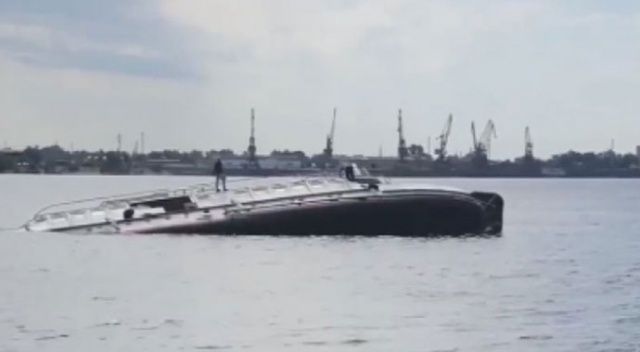 Rusya&#039;da batan geminin mürettebatı son anda kurtarıldı