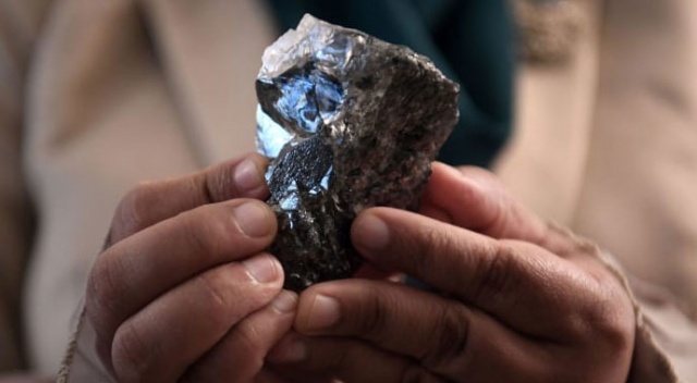 Bir ay içinde ikinci büyük keşif! 1.174 karatlık elmas bulundu