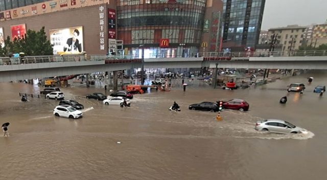 Çin&#039;de sel felaketi: En az 18 kişi hayatını kaybetti