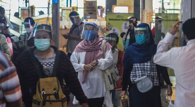 Endonezya&#039;da vaka rekoru: Oksijen yetersizliği yaşanıyor