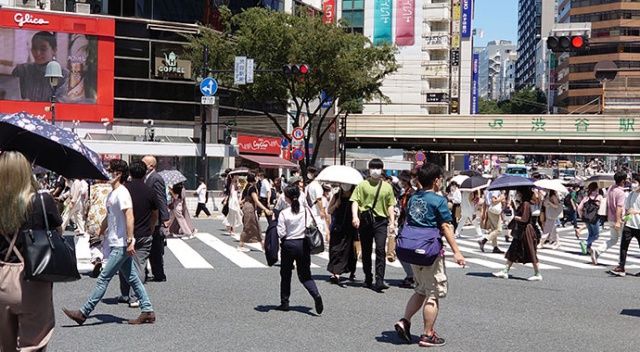 Tokyolular sokaklarda! İptal çağrıları sürüyor