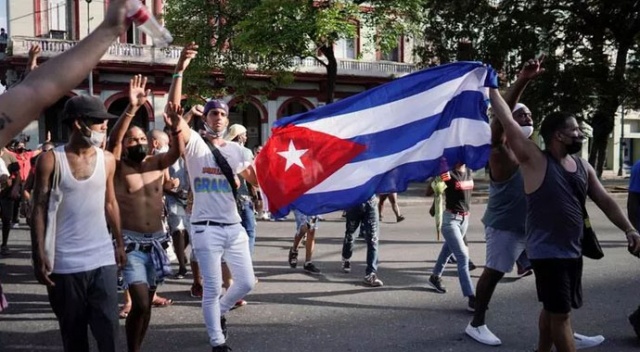 Küba&#039;da ezber bozan karar: Özel işletmelere yeşil ışık
