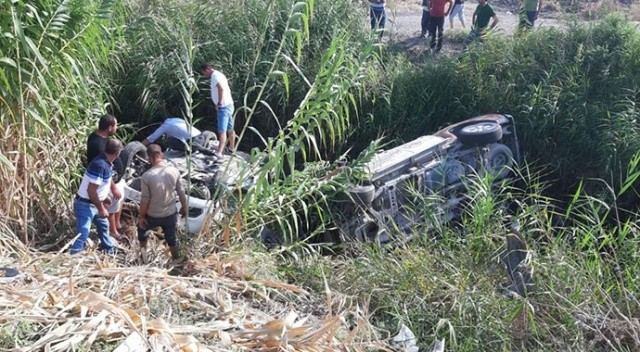 Adana’da 2 otomobil kafa kafaya çarpıştı! 3 kişi yaralandı