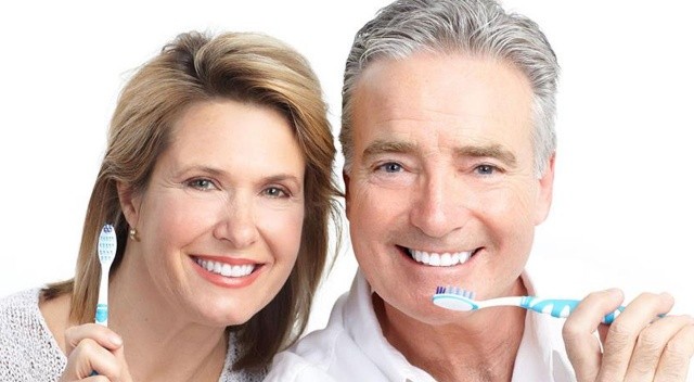 Alzheimer&#039;a diş fırçasıyla savaş açın