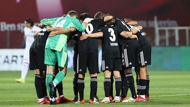 Beşiktaş, Ajax kamp kadrosunu açıkladı