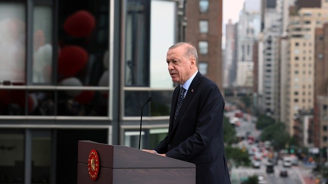 Erdoğan, Türk gençliğine seslendi: Sıradan bir milletin evladı değilsiniz