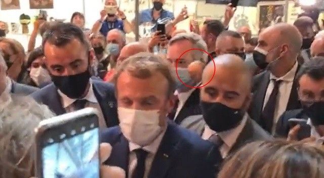 Fransa Cumhurbaşkanı Macron&#039;a yumurtalı saldırı