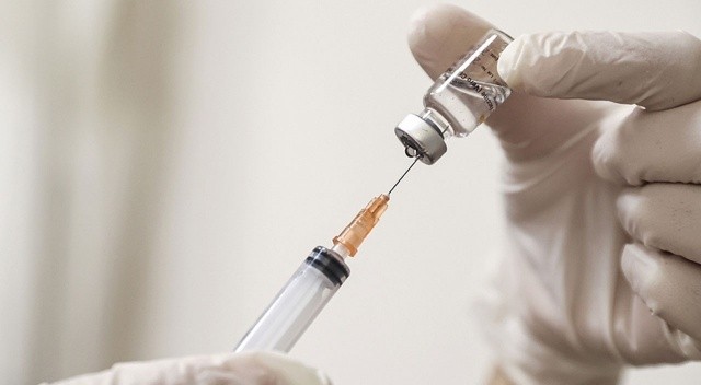 Japonya&#039;da yabancı madde saptanan aşı sayısı artıyor