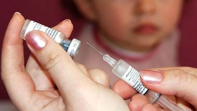 Slovakya aşı yaşını 5&#039;e düşürdü