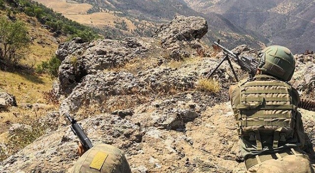 Suriye&#039;nin kuzeyinde 10 PKK/YPG&#039;li terörist etkisiz hâle getirildi