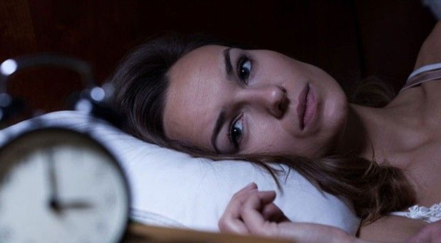 Uykunun azı da çoğu da Alzheimer riskini artırıyor
