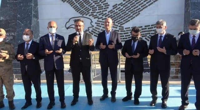 Bakan Soylu, Bayraktepe Şehitlik Anıtı&#039;nın açılışına katıldı