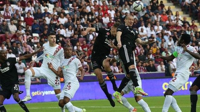 Beşiktaş Hatayspor’a 1-0’lık skorla yenildi: Kara Kartal zirve yarışında yara aldı