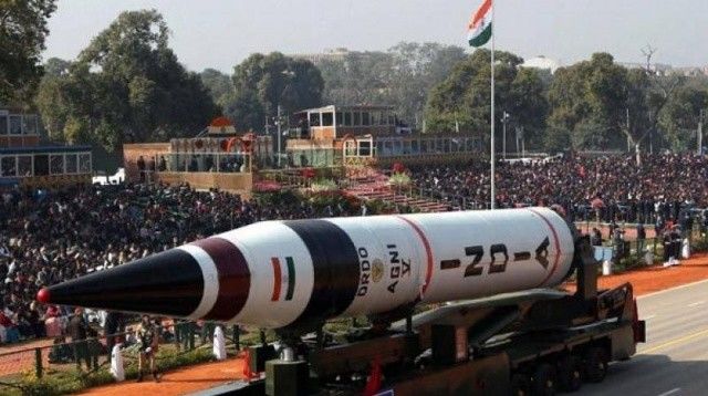 Hindistan&#039;ın balistik füzesi testi geçti! 5 bin kilometreden vuruyor