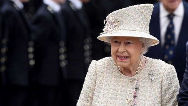 Kraliçe Elizabeth&#039;e sağlık engeli: Kuzey İrlanda gezisini iptal etti
