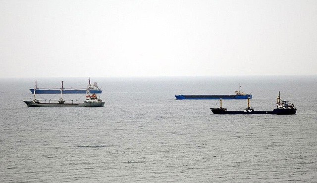 Marmara Denizi açıklarında iki gemi çatıştı