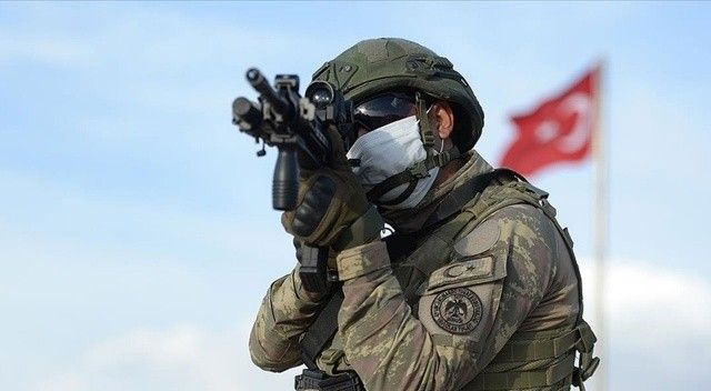 PKK’nın iletişim ağları kesildi: Son dört yılda 951 telsiz ele geçirildi!