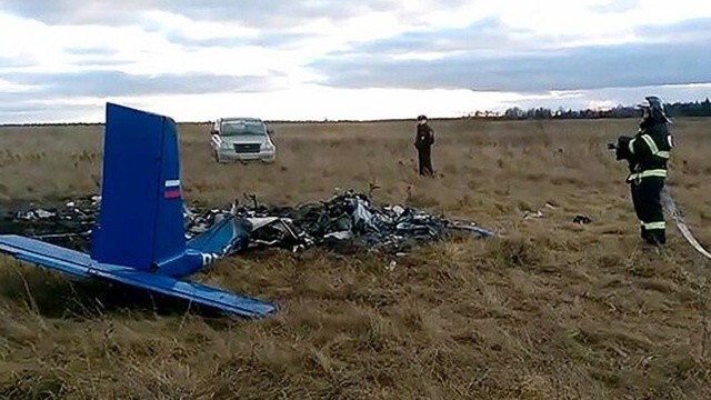 Rusya&#039;da küçük uçak düştü, 2 kişi öldü