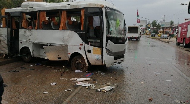 Tur otobüsü takla attı: 8 turist yaralandı