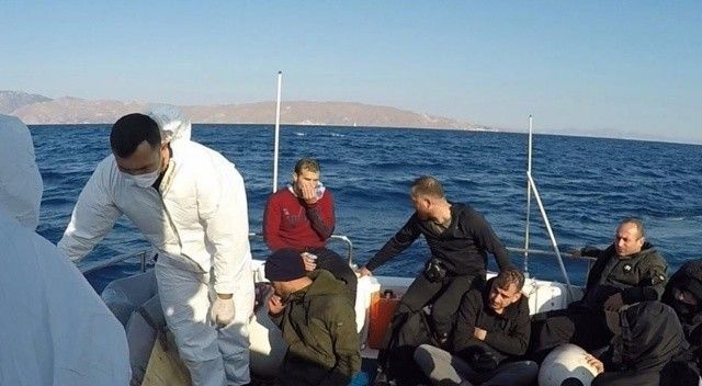 Yunan Sahil Güvenliği 31 göçmeni Türk karasularına itti
