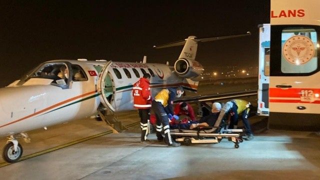 Ambulans uçak nefes alamayan hasta için havalandı