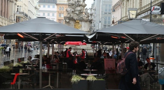 Avusturya’da kafe ve restoranlara aşı zorunluluğu getirildi