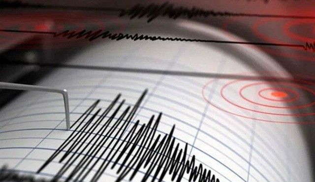 İzmir&#039;de 5,1 büyüklüğünde deprem | Son depremler