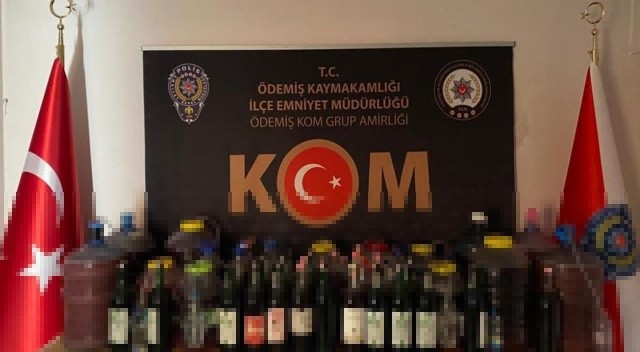 İzmir&#039;de sahte içki operasyonu