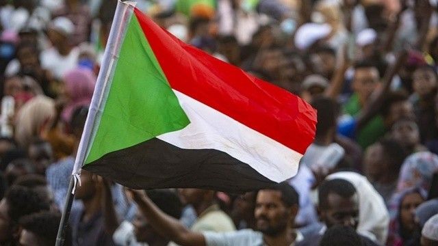 Sudan&#039;da anlaşma imzalandı: Hamduk başbakanlık görevine dönecek