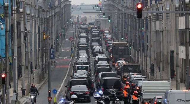 Uber sürücülerinden Brüksel&#039;de protesto