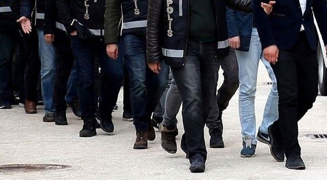 Ankara merkezli 12 ilde FETÖ&#039;ye operasyon: 37 gözaltı