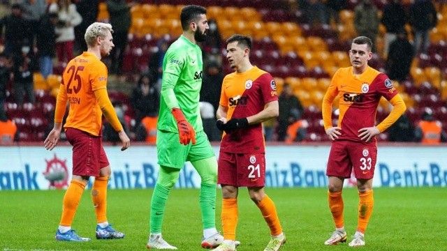 Aslan’ın galibiyet hasreti bir hafta daha uzadı: Galatasaray ile Başakşehir puanları paylaştı