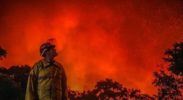 Avustralya orman yangınlarıyla mücadele ediyor