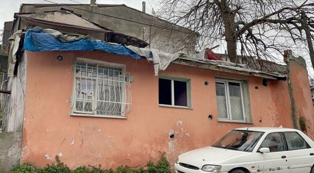 Gaziosmanpaşa&#039;da çıkan yangında iki çocuk hayatını kaybetti