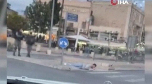 İsrail güçleri Filistinliyi sokak ortasında öldürdü