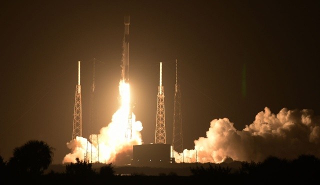 Son dakika: Türksat 5B uydusu uzaya fırlatıldı