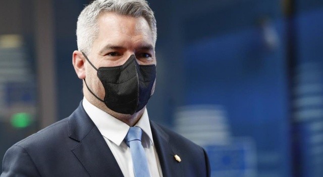 Avusturya Başbakanı Nehammer duyurdu: Covid-19 testim pozitif