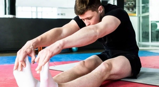 Bacak açma egzersizleri - Bacaklar nasıl esnetilir? En etkili bacak açma hareketleri