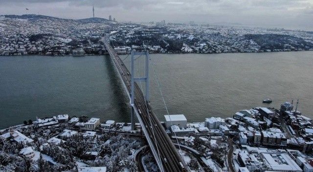 Fırtına sonrası İstanbul’da kartpostallık görüntüler