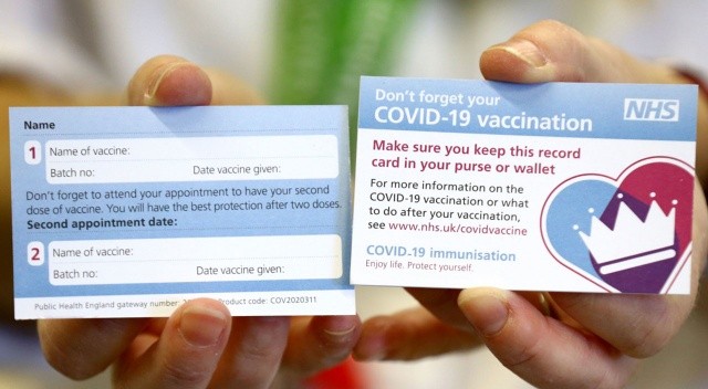 Fransa’da Covid-19 aşı kartı uygulaması başladı