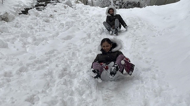 Şiddetli yağış tatil getirdi: 5 ilde eğitime kar engeli