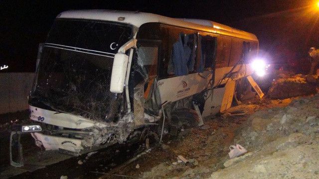 Akkuyu NGS işçilerini taşıyan otobüs kaza yaptı: Ölü ve yaralılar var