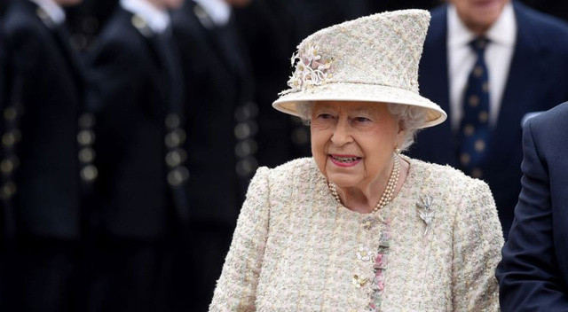 İngiltere Kraliçesi 2. Elizabeth&#039;in koronavirüs testi pozitif çıktı