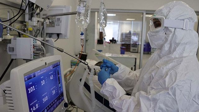 Koronavirüste son durum belli oldu: 248 can kaybı, 111 bin 157 yeni vaka