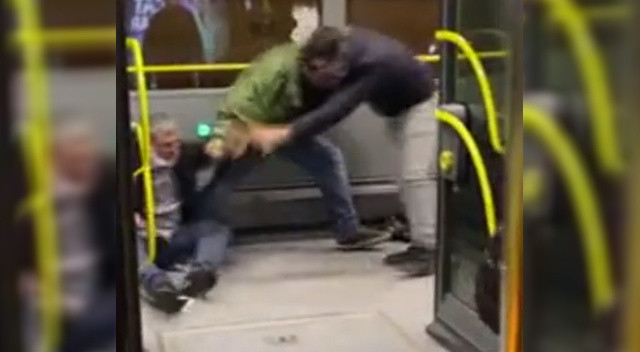 Metrobüste iki kişiyi bıçakla yaralayan zanlı tutuklandı