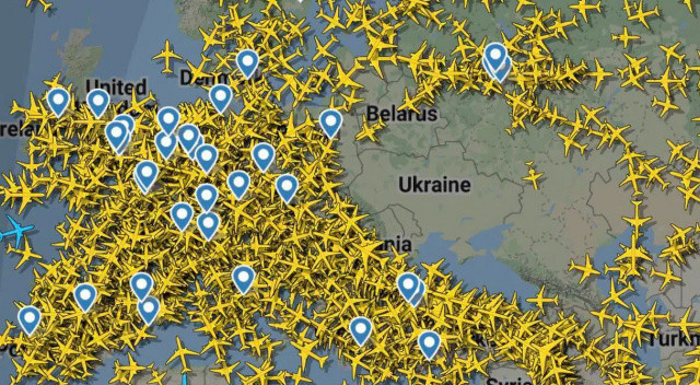 Ülkeler peş peşe açıkladı: Rus uçakları hava sahasına kapatılıyor